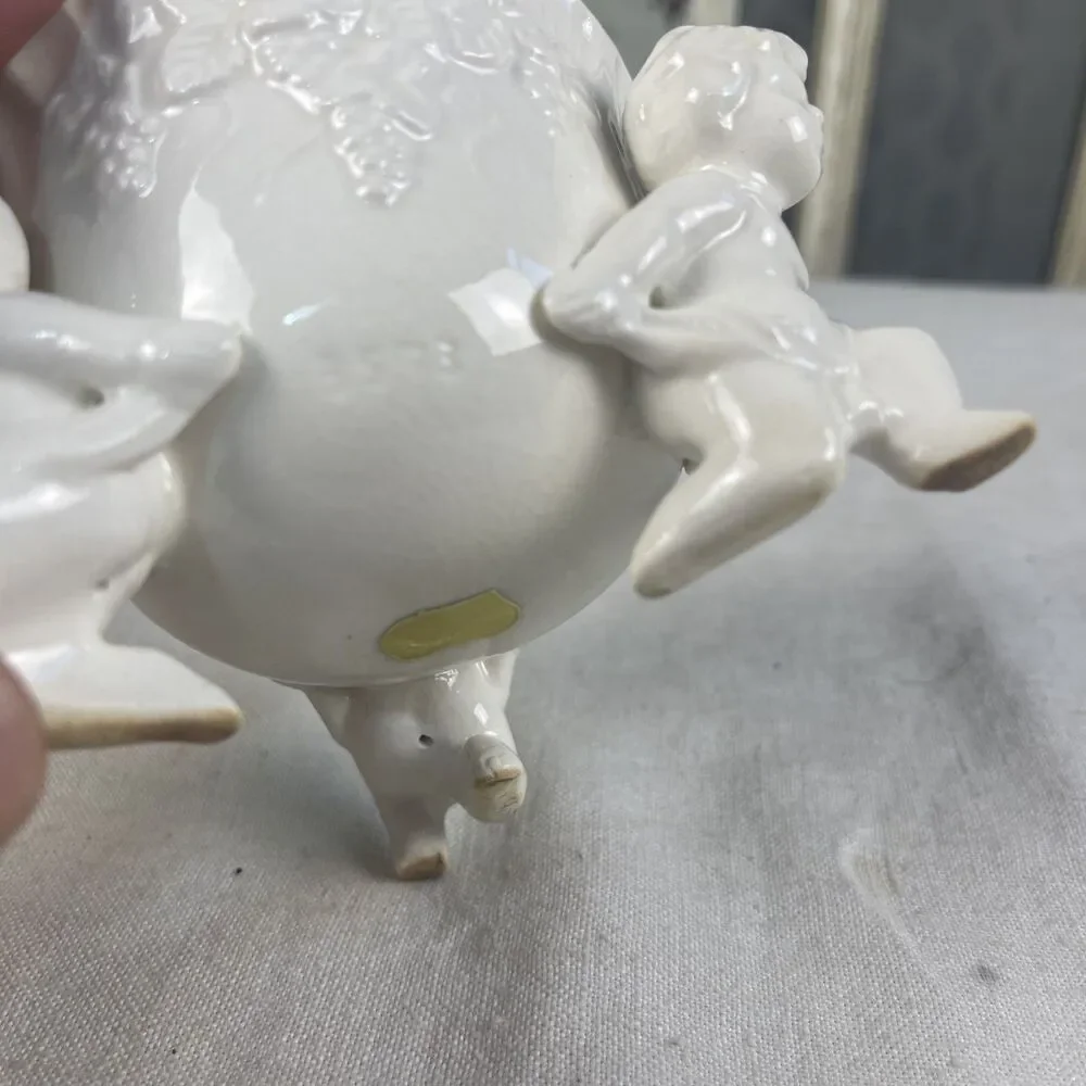Vintage White Ceramic Planter w/ 3 Cherubs - Embossed Grapes Lefton Japan